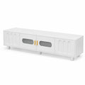 Mueble de TV bajo de madera MDF con puertas de cristal estriado